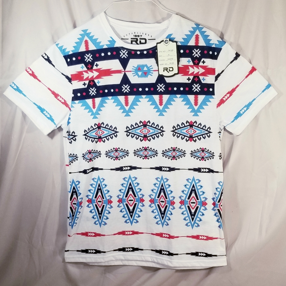NWT RD South Western pattern geometric tshirt. XL